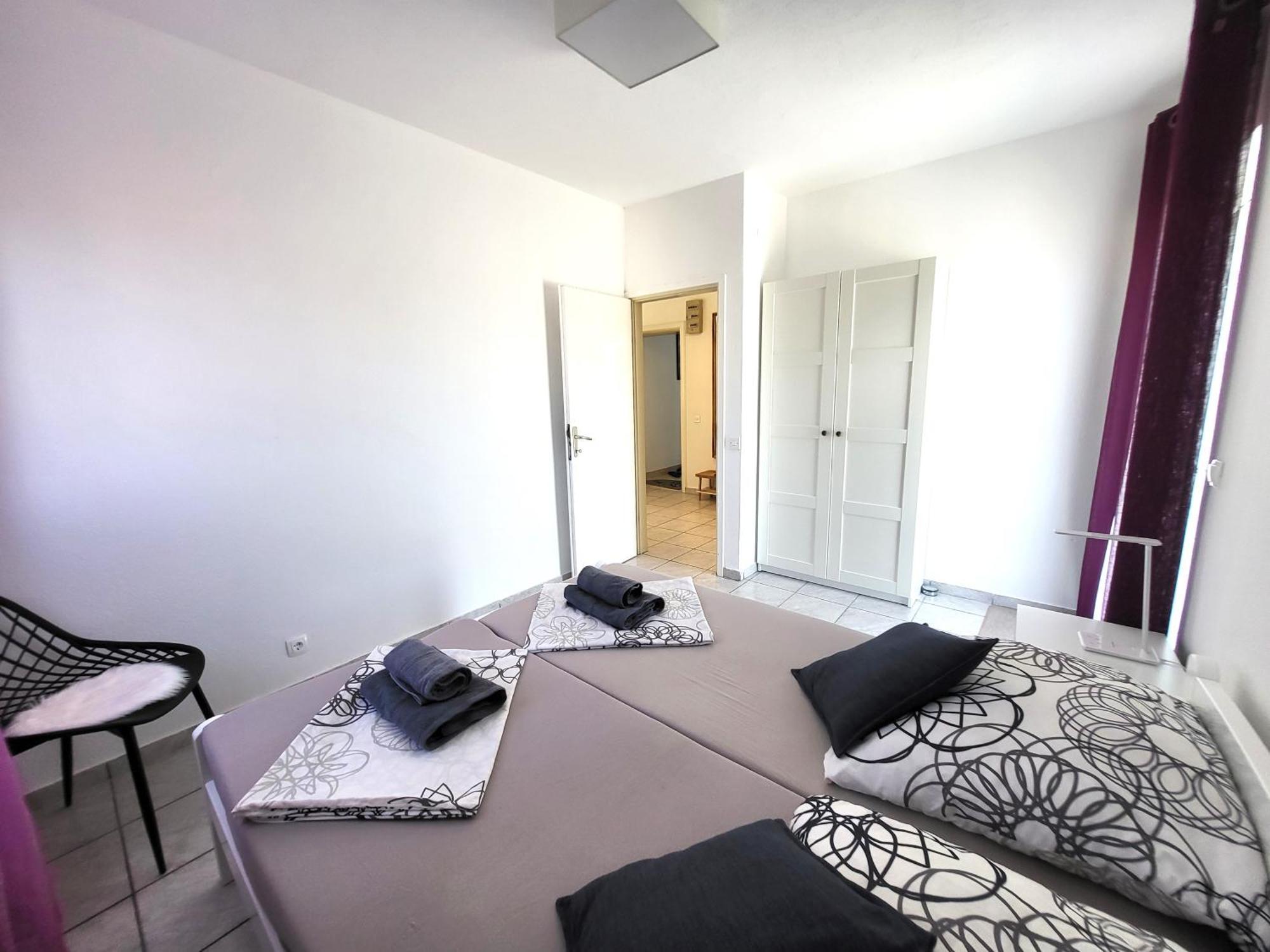 Apartments Pitve Елса Экстерьер фото